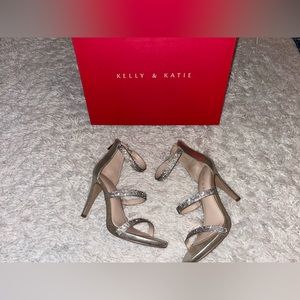 high heals… silver/gold